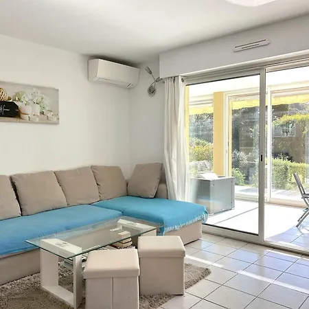 Avec Climatisation, Proche - 4 Pers. - Fr-1-251-951 * Le Lavandou